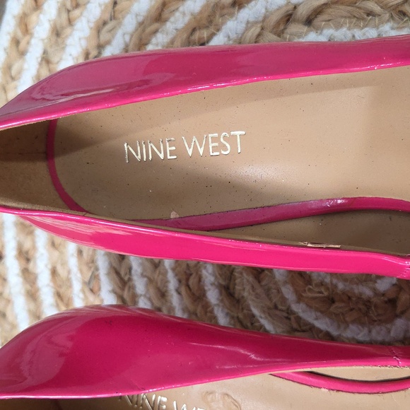 NINE WEST Hot Pink Womans Kitten Heels, Size 8.5 - Picture 4 of 9